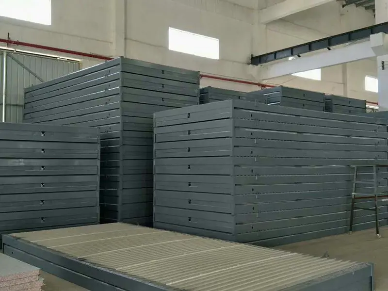 folding container storage
