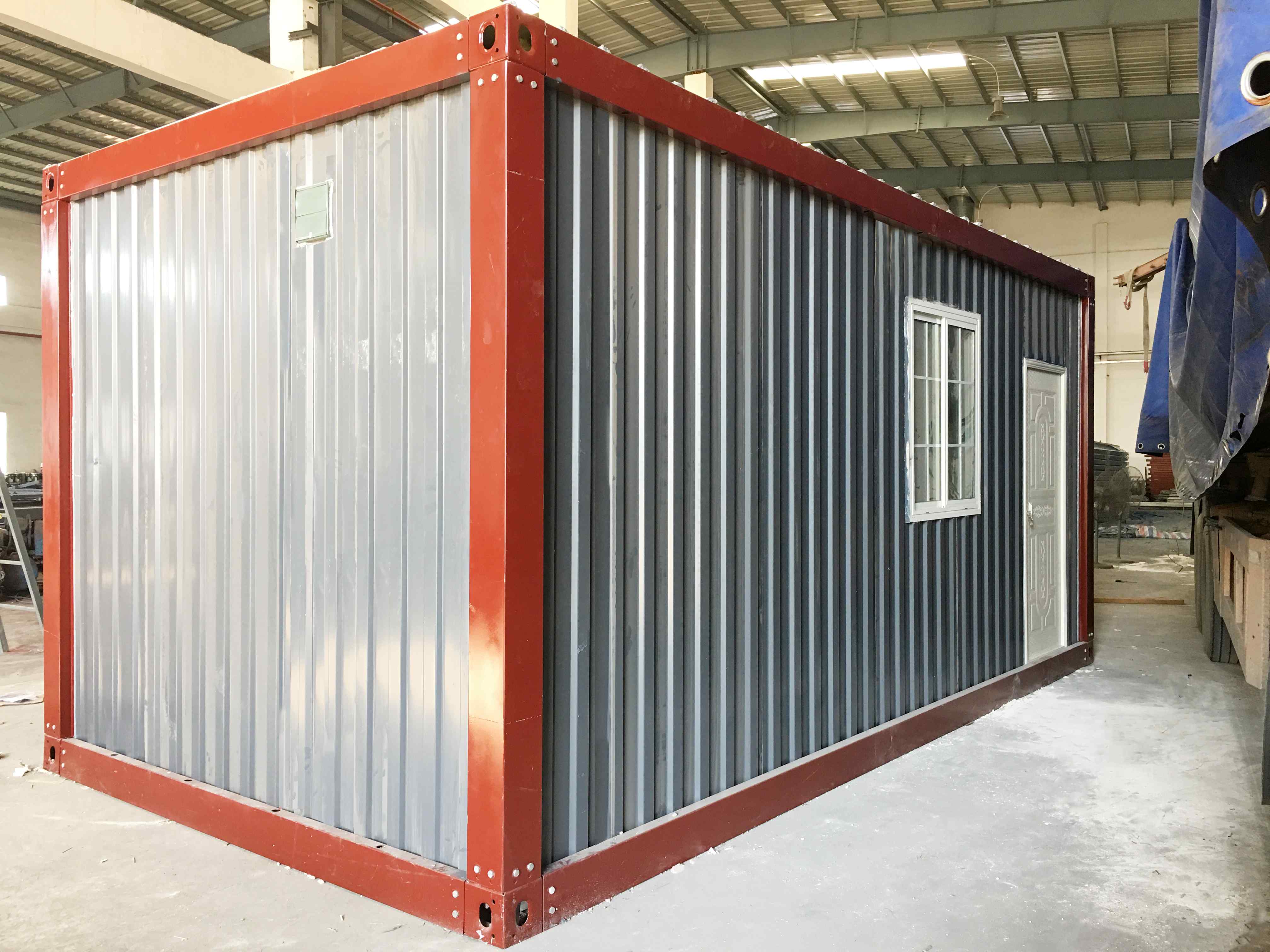 Wellcamp Prefabricated Detachable Container House with Bathroom & Toilet Small Prefab Cabins  -D32