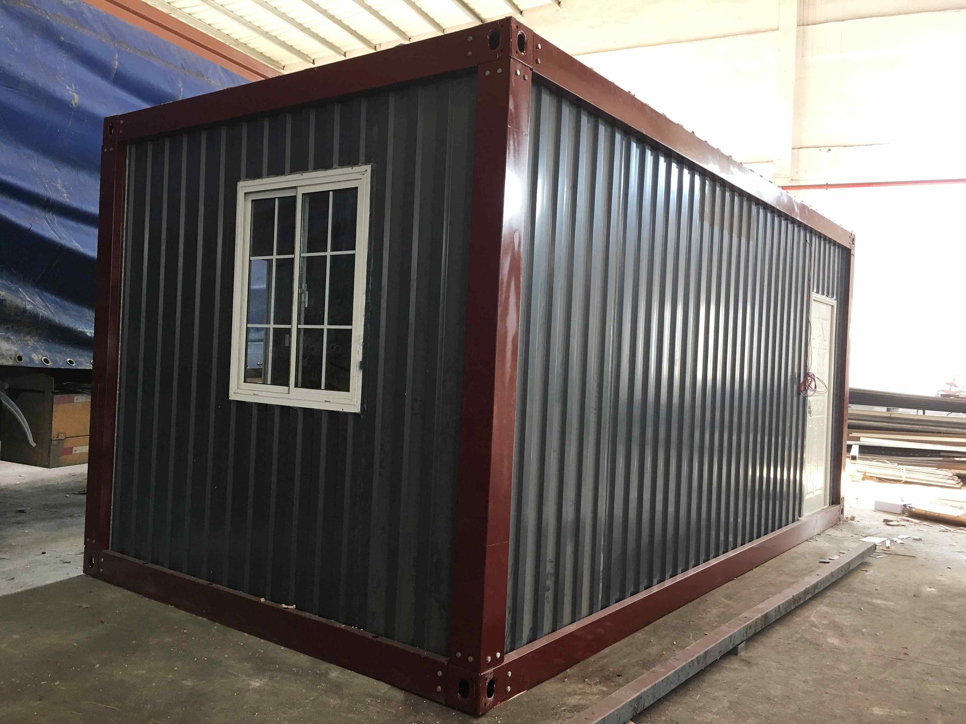 Wellcamp Prefabricated Detachable Container House with Bathroom & Toilet Small Prefab Cabins  -D32